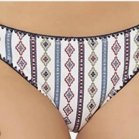 Jessica Simpson WHITE MULTI Moroccan Stripe Bikini Bottoms - Picture 5 of 9